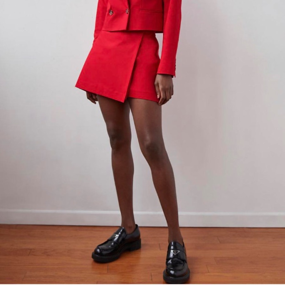 NWOT Aritzia Babaton Madden Cherry Red Wrap Mini Skirt 🍒